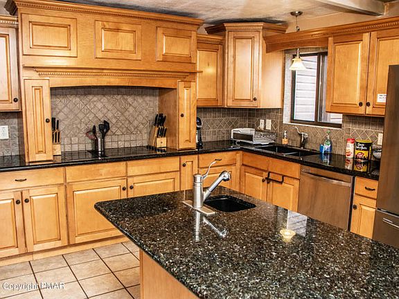 4th image of 1309 Kensington Dr
