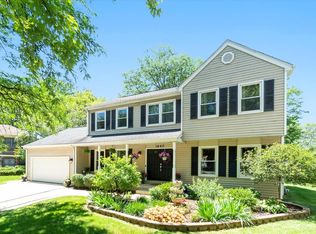 1640 Carnegie Ct, Naperville, IL 60565