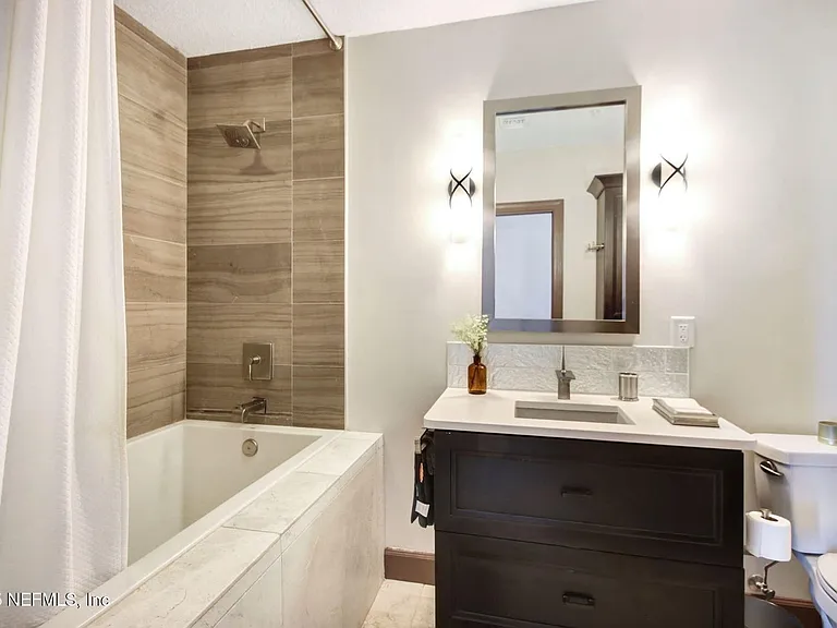 1431 Riverplace Blvd #1710 — Photo 25