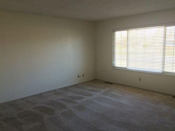 Dining room/Family room