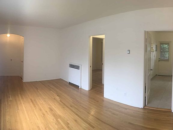 3rd image of 125-135 W Los Olivos St #133