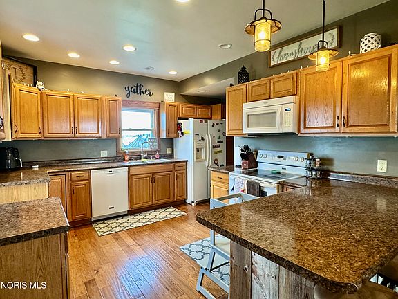 4th image of 3541 Adams Ridge Rd