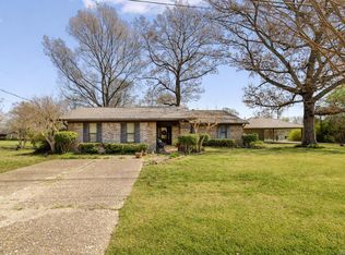 8112 Hart Rd, Benton, AR 72019