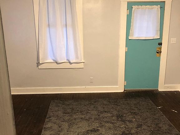 5th image of 1120-1122 W North St
