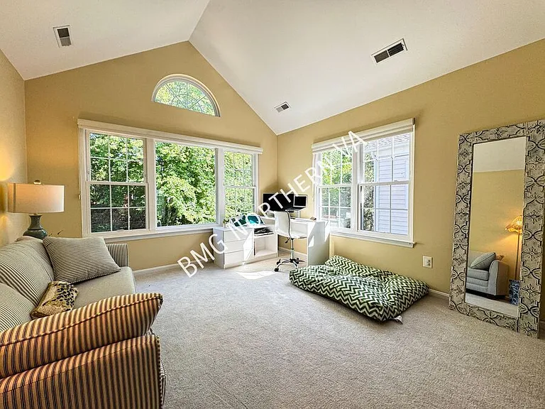 5654 Governors Pond Cir — Photo 18