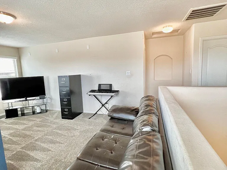 10919 Fort Point Ln NE — Photo 43