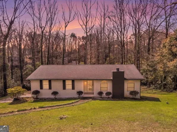 611 Navarre Dr, Stone Mountain, GA 30087