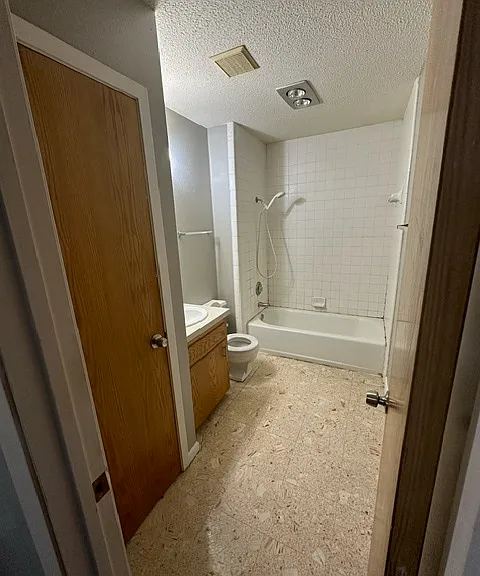 3612 Hawthorne Dr — Photo 8