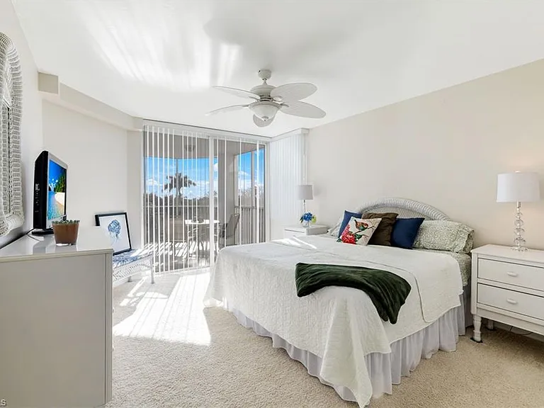 6361 Pelican Bay Blvd #201 — Photo 13