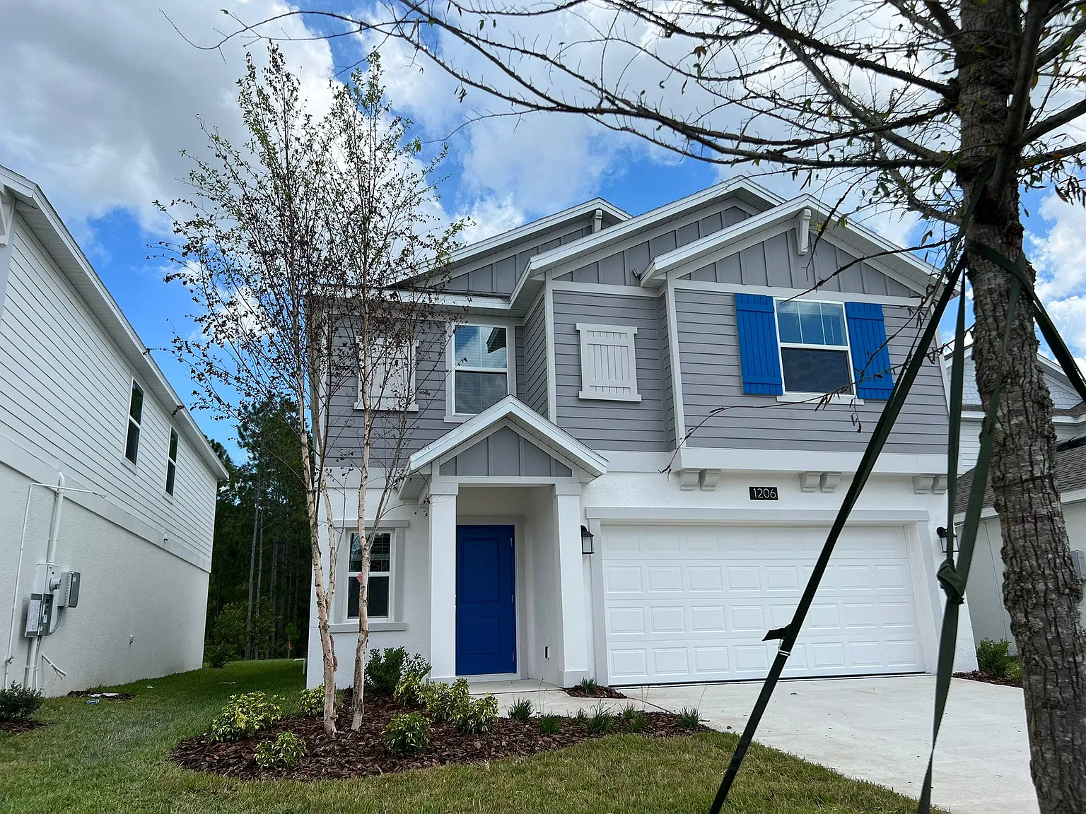 5 bed, 2.5 bath, 2210 sqft, $2,850 — Photo 1