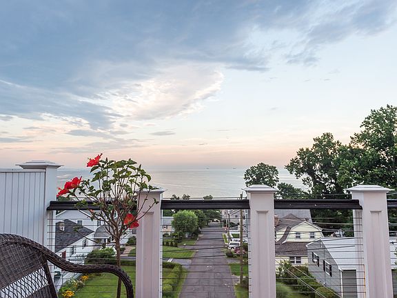 Panoramic Ocean Views and Sunsets!