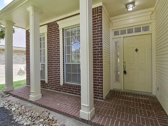 3rd image of 5006 Rock Springs Dr