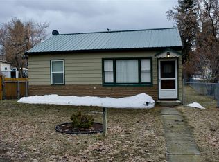 520 6th St E, Eureka, MT 59917