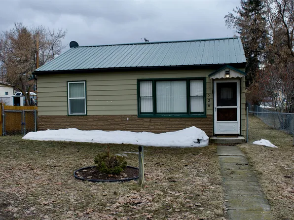520 6th St E, Eureka, MT 59917
