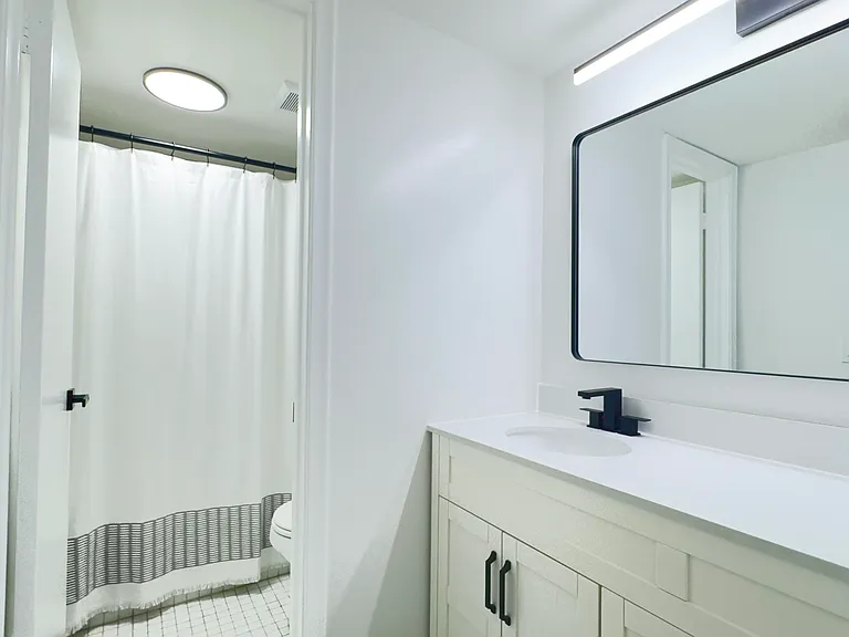 20015 NE 3rd Ct #1 — Photo 9
