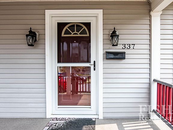 3rd image of 337 Lowe St