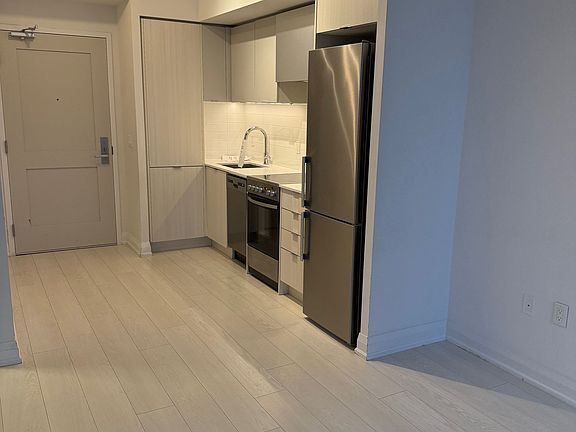 3rd image of 26 Gibbs Rd #731