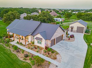2103 Tree Top Ct, Granbury, TX 76049