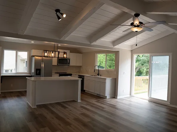10055 Ohio St, Omaha, NE 68134