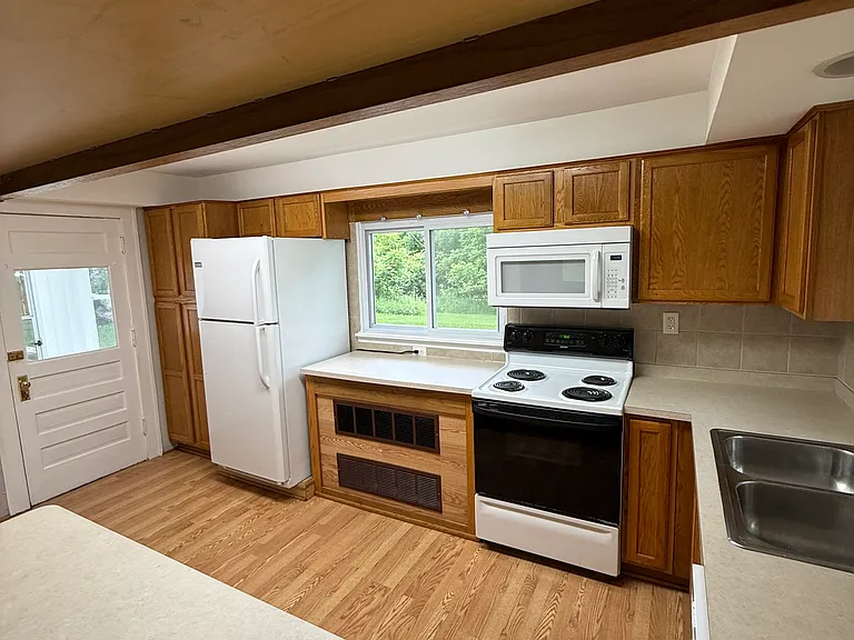 1201 Porter Rd — Photo 5