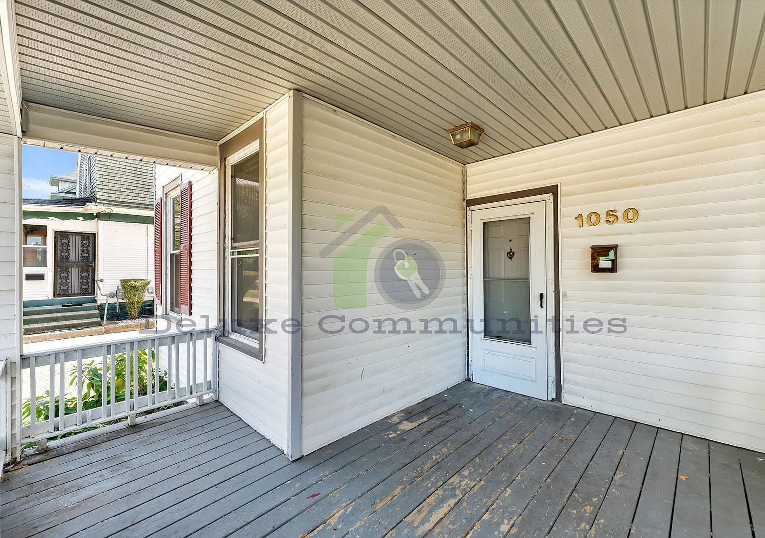 3 Bedroom Eastown Home! Available Now! — Photo 3