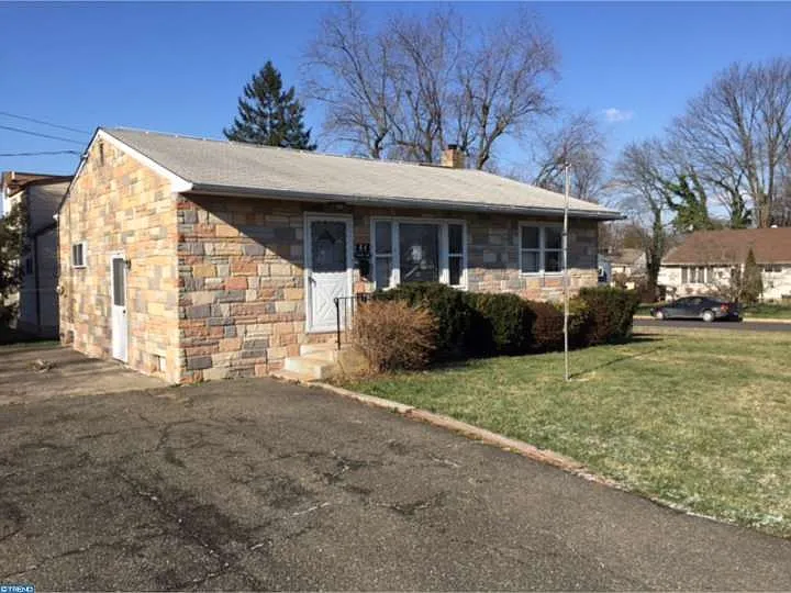 64 Harvey Rd photo 1