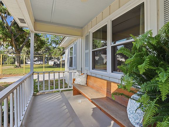 4th image of 9303 Whitefield Ave #B