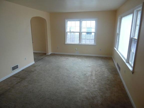 3rd image of 1616 Lynnwood St