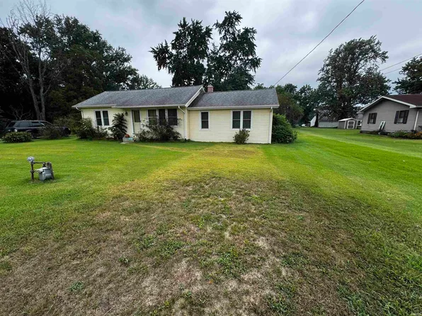 2 13th St NW, Linton, IN 47441