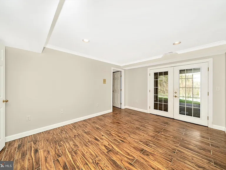 12929 Esworthy Rd — Photo 30