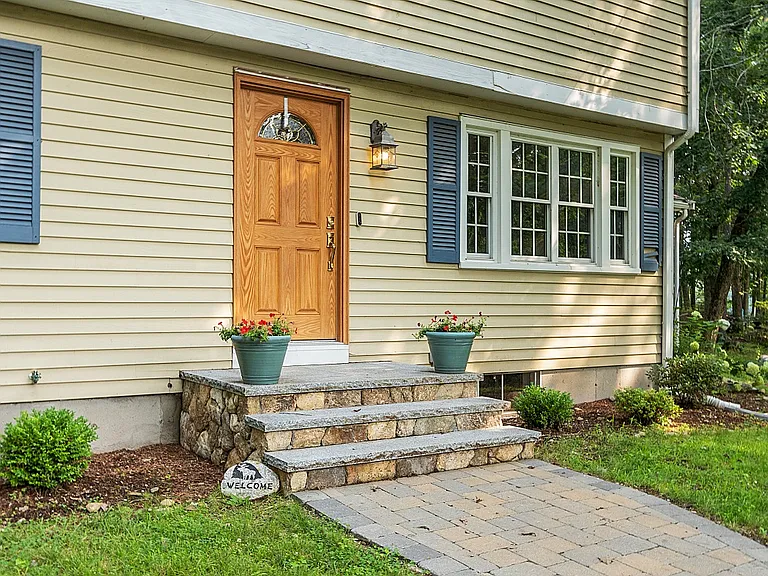 21 Eldridge Rd — Photo 6