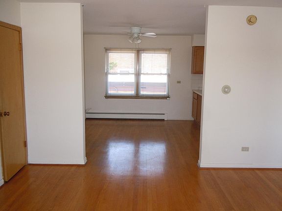4th image of 210 N Hicks Pl #2N