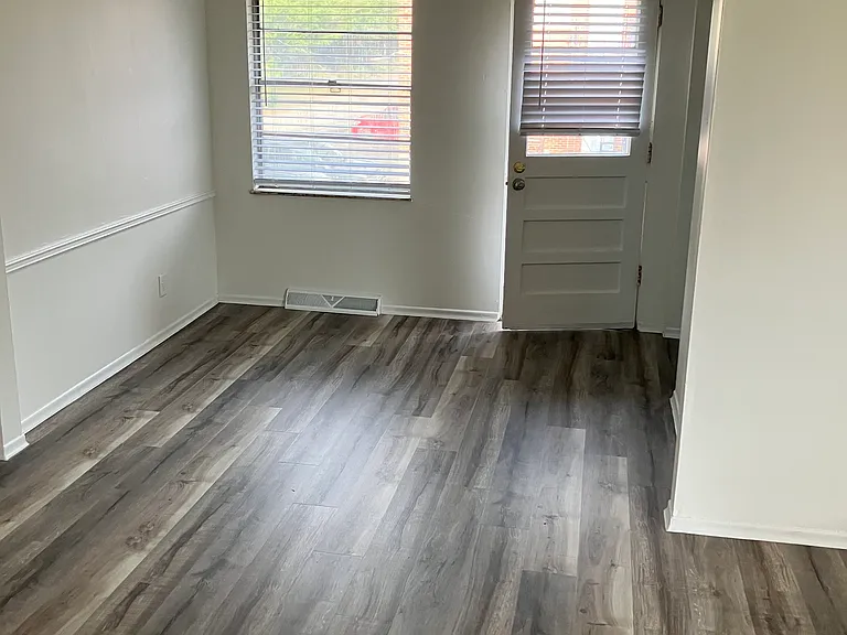 Atherton Apartments — Photo 5