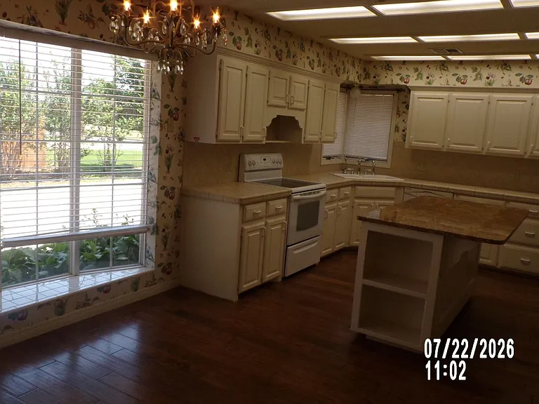 802 NW Seaton Pl — Photo 44