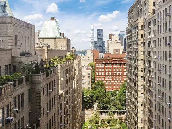 322 West 57th Street image 6 of 15