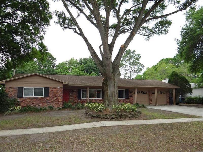 1st image of 3004 Peacock Ln