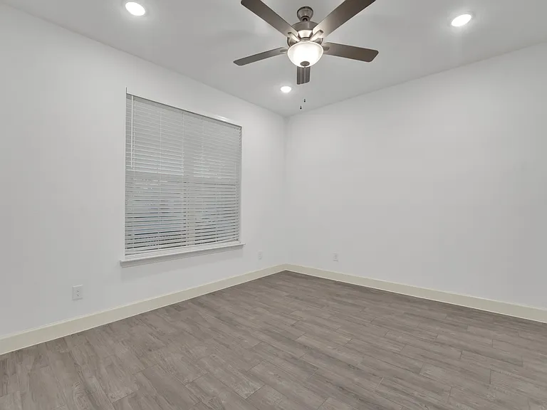 117 Community Dr — Photo 27