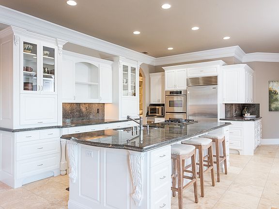 3rd image of 9250 Silverwood Ct