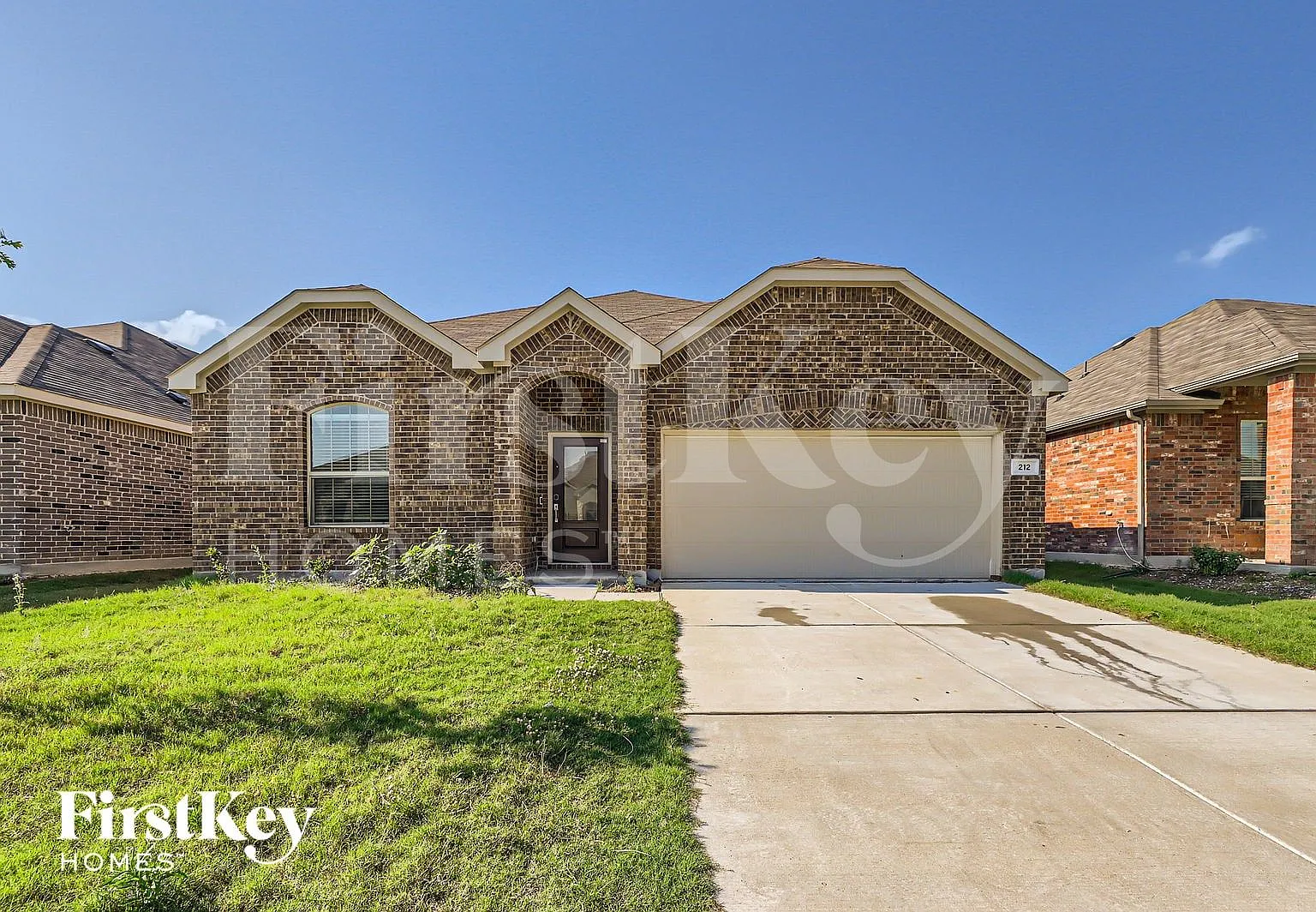 4 bed, 2.0 bath, 1809 sqft, $1,930 — Photo 1