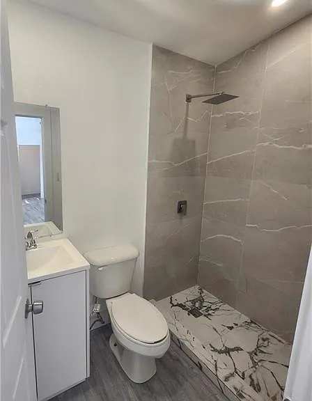 2248 Marina Park Dr — Photo 7