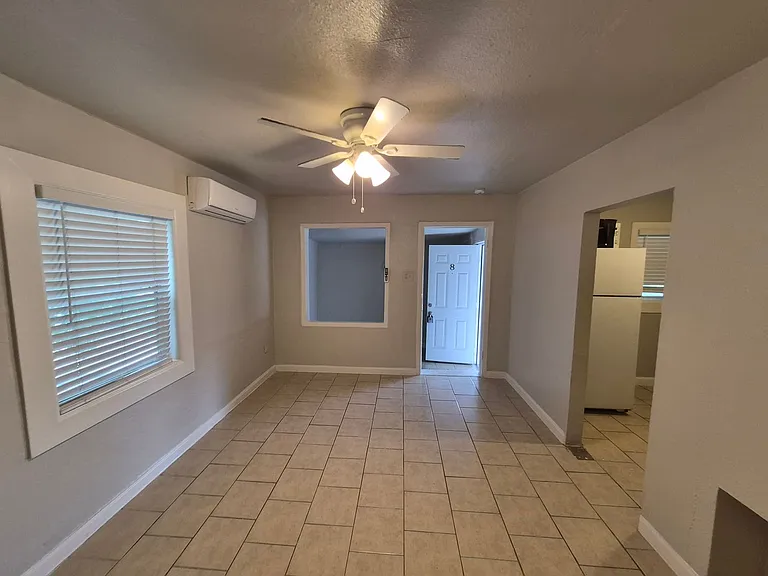 115 Caldwell St #8 — Photo 8