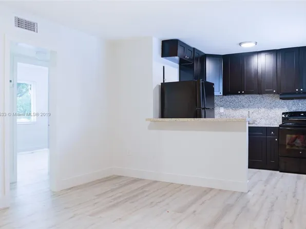 1 Bed/1 Bath - Central A/C + Parking