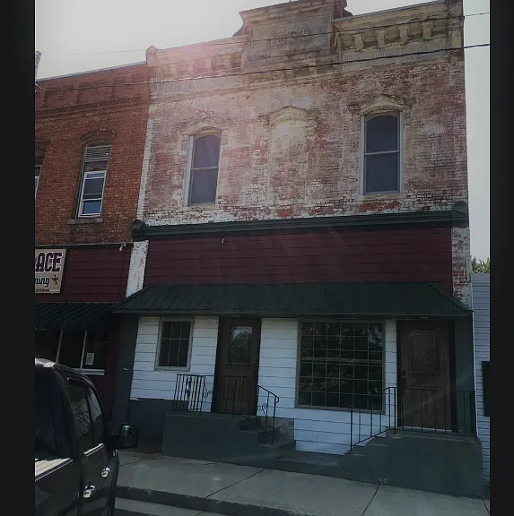 214 S Main St — Photo 1