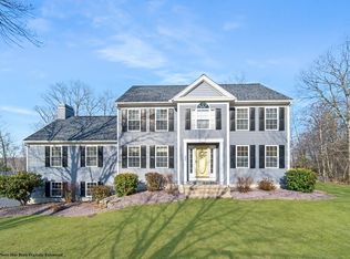 37 Hastings Dr, Northbridge, MA 01534