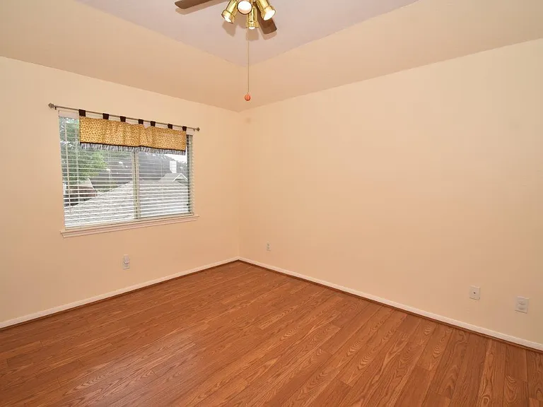 3810 Buckley Ln — Photo 15