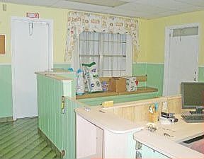 5th image of 571 NE 44th St