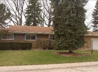 3 Westleigh Ct, Montgomery, IL 60538