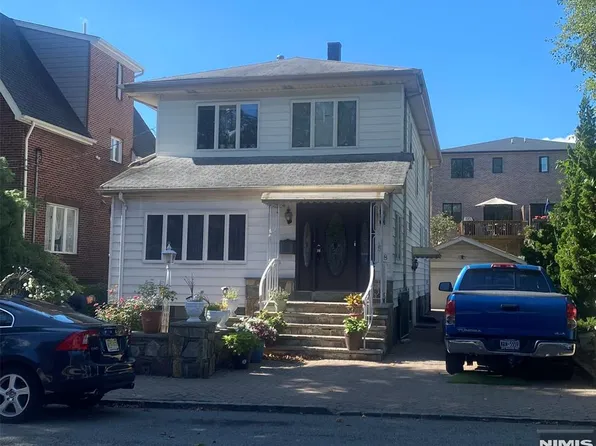 58 Crescent Avenue, Cliffside Park, NJ 07010
