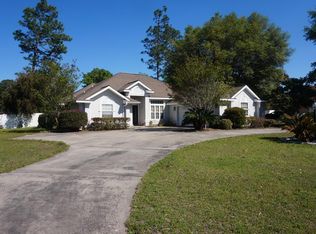 956 Carriage Ln, Waycross, GA 31503