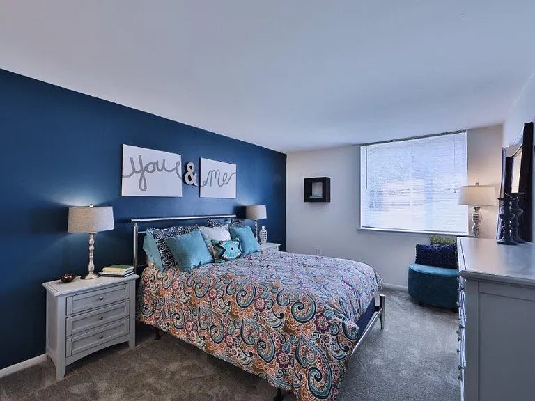 Lakewood Hills Apartments and Townhomes — Photo 6